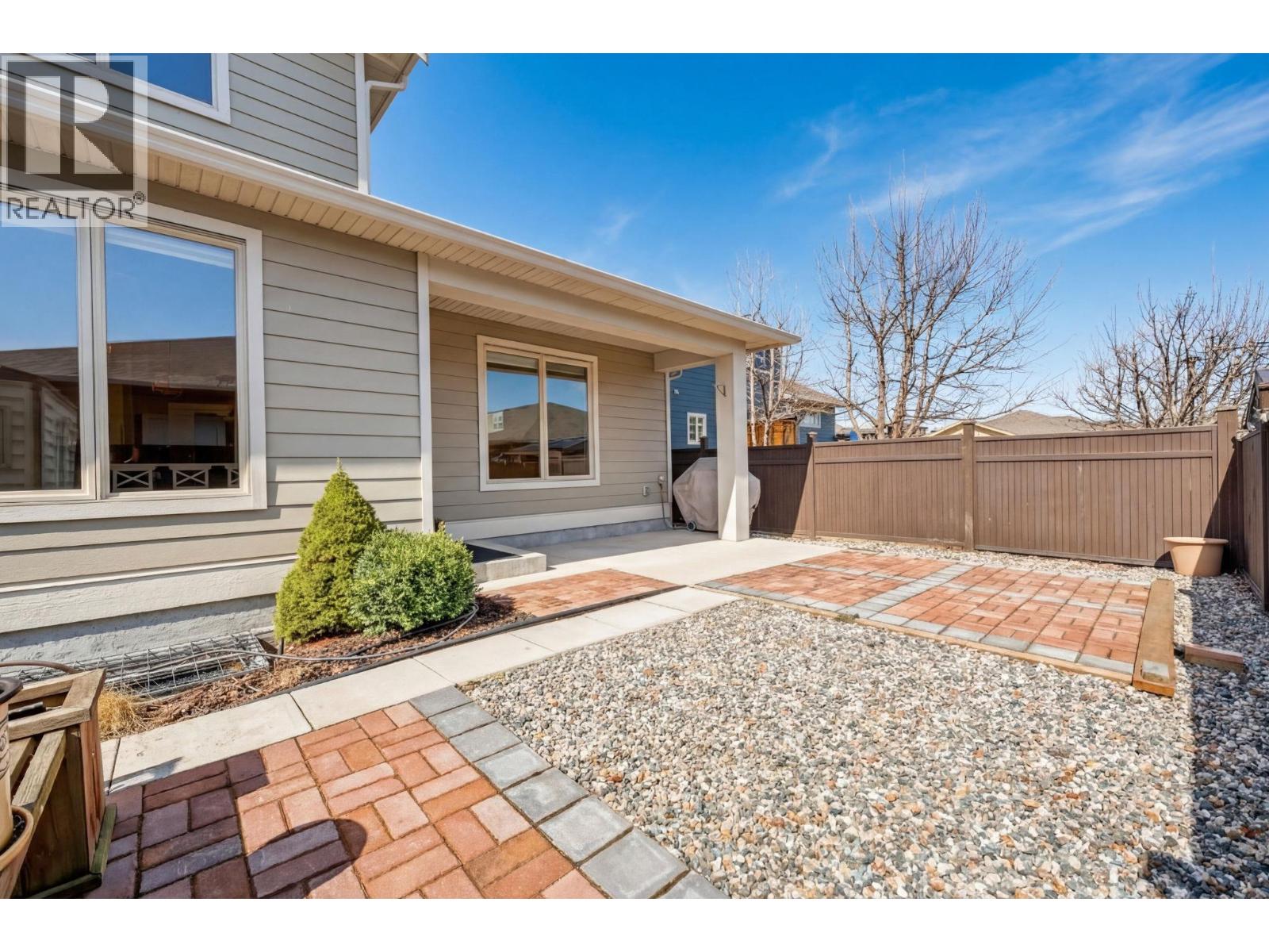 2312 Nordstrom Avenue, Armstrong