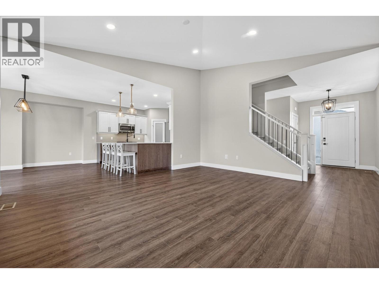 2312 Nordstrom Avenue, Armstrong