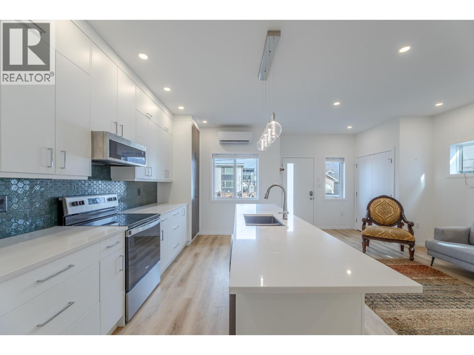 101 490 Eckhardt Avenue, Penticton