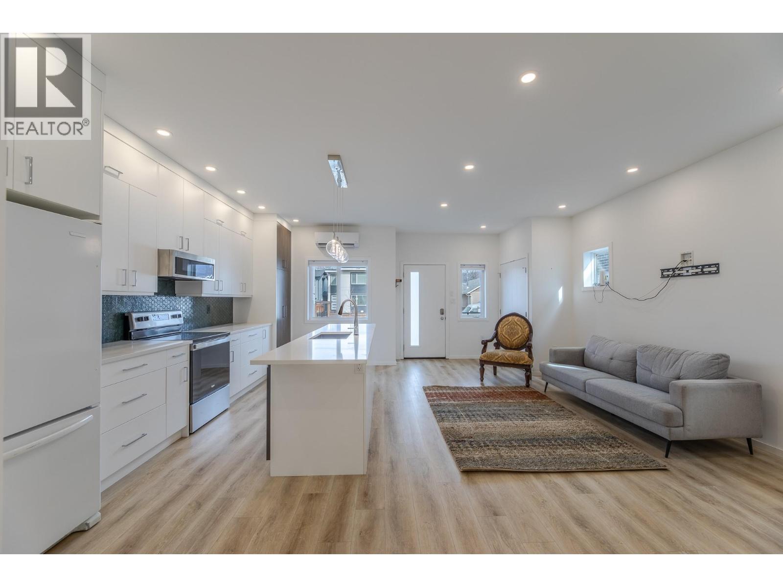 101 490 Eckhardt Avenue, Penticton