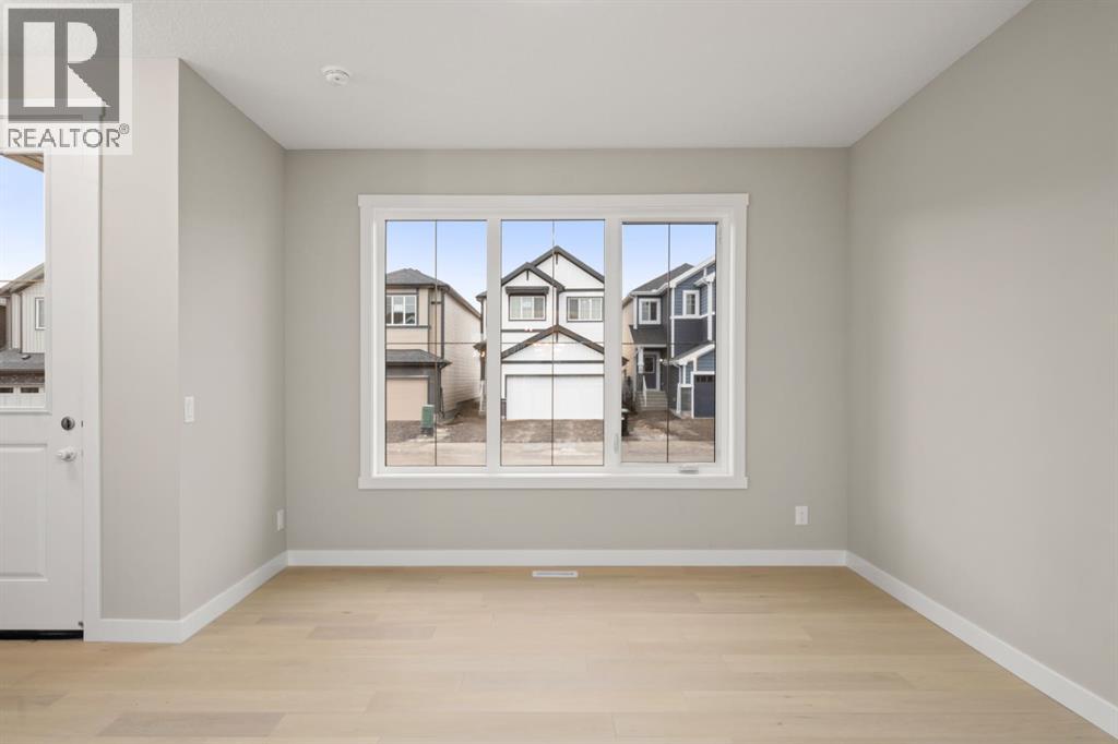 110 Sora Gardens SE - Photo 3 of 12, Calgary, Alberta