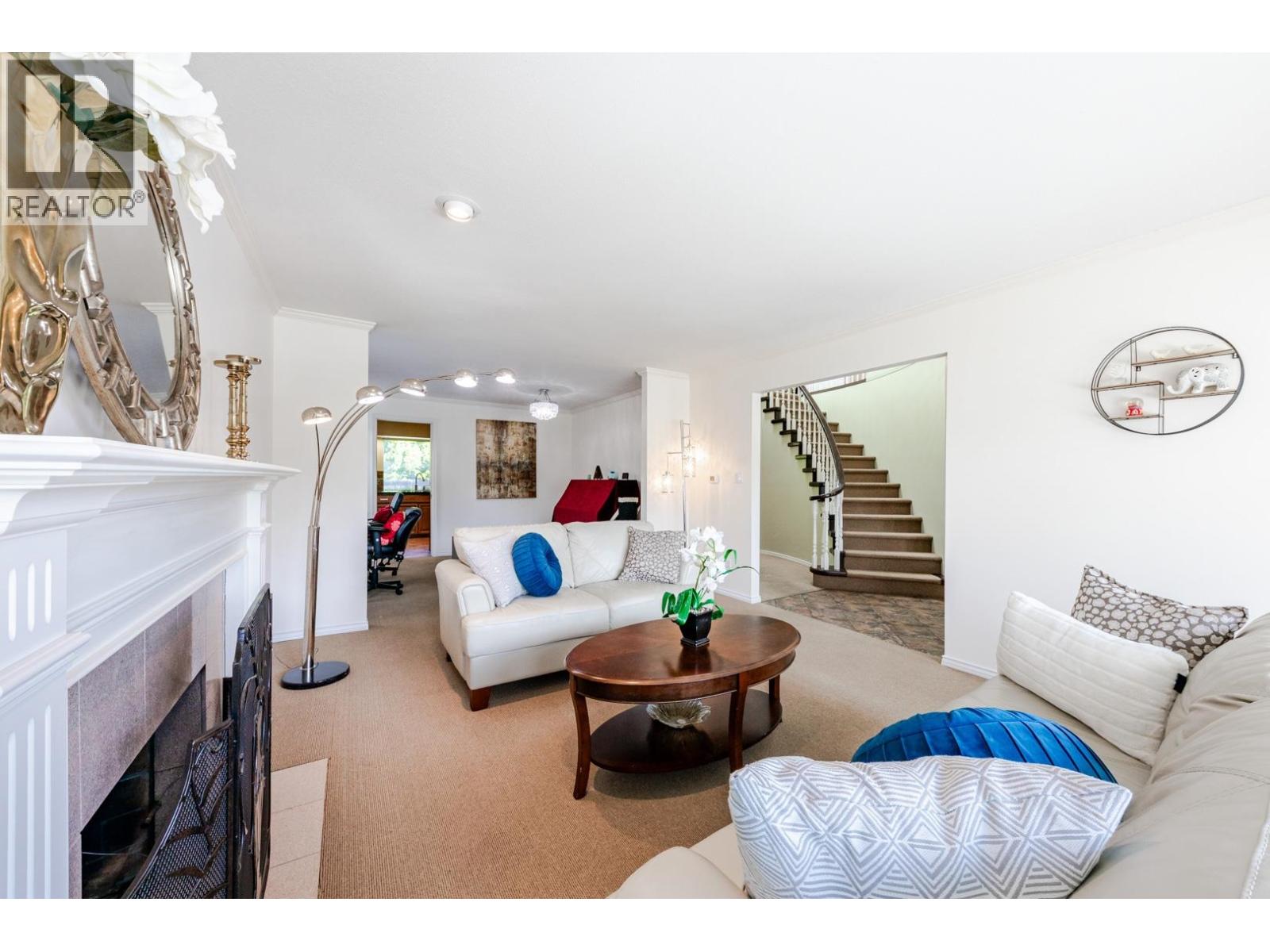 6129 49 Avenue, Delta