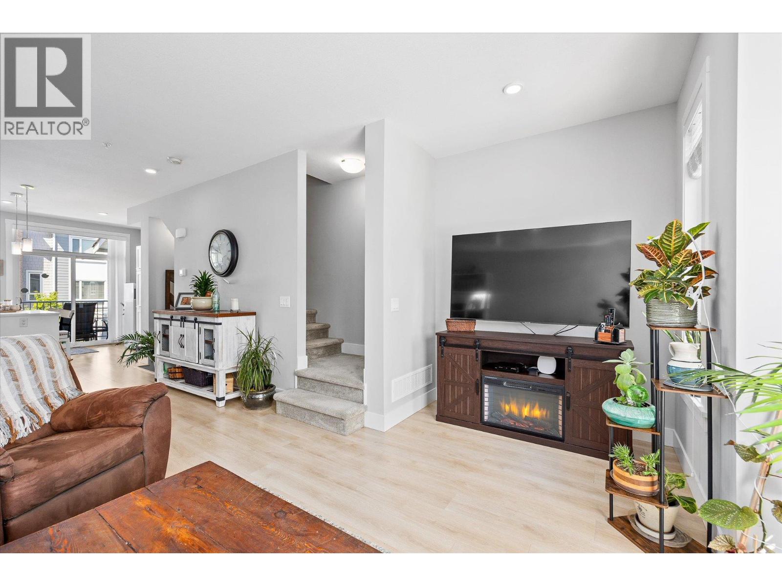 13098 Shoreline Way Unit# 40, Lake Country