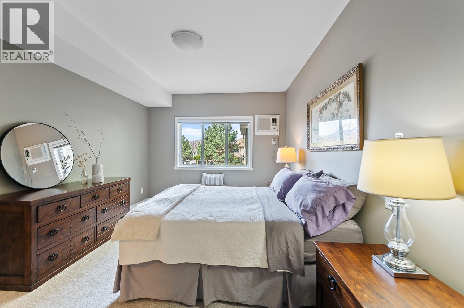 201 688 Lequime Road, Kelowna