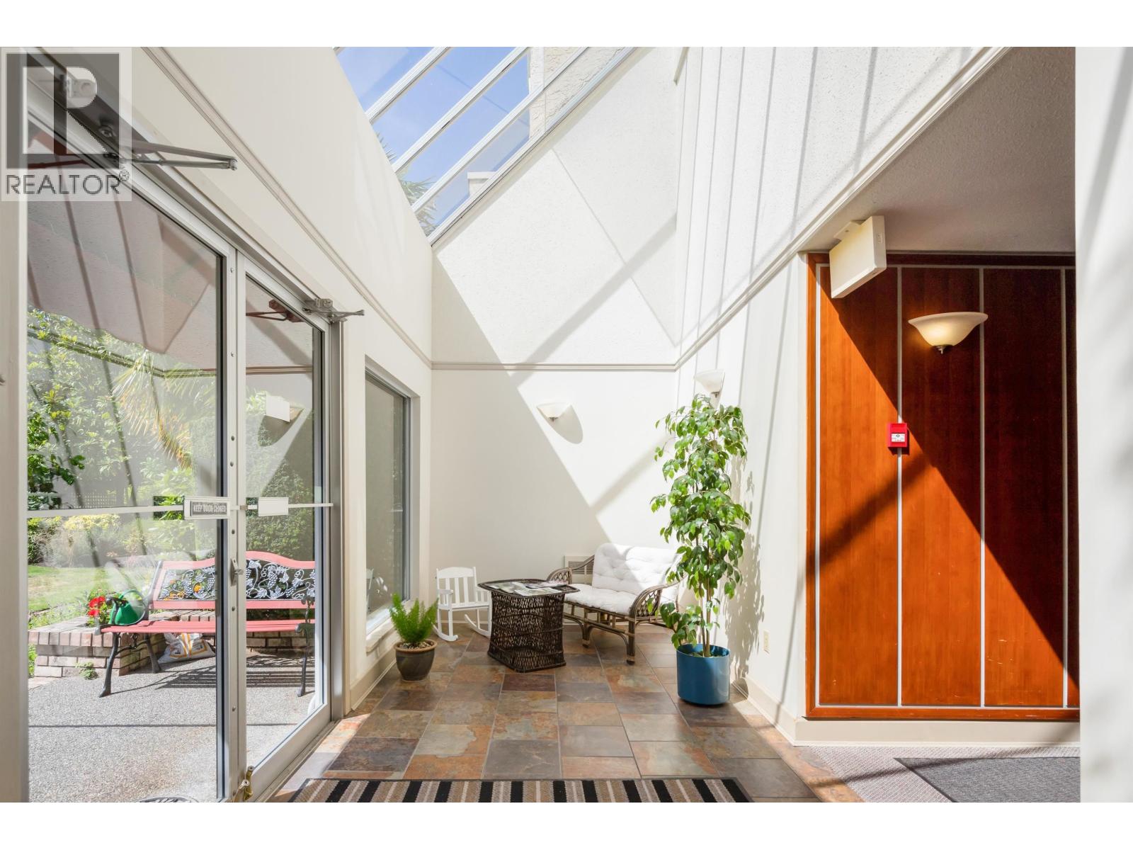 #255-1440 GARDEN Place, Delta