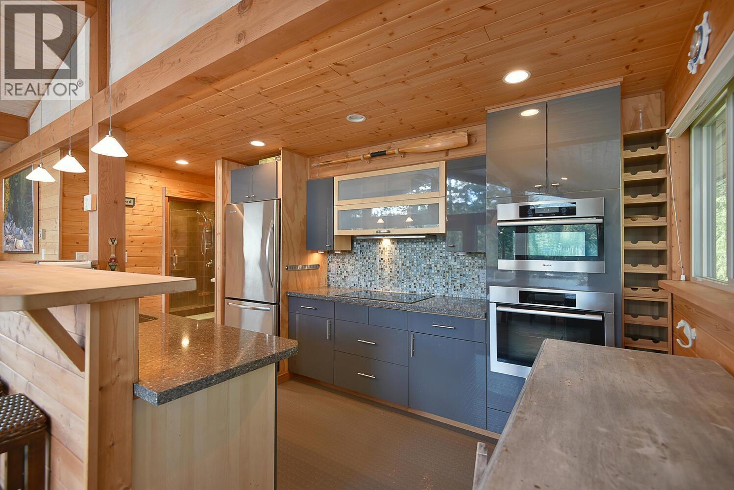 4650 GERRANS BAY ROAD, Madeira Park