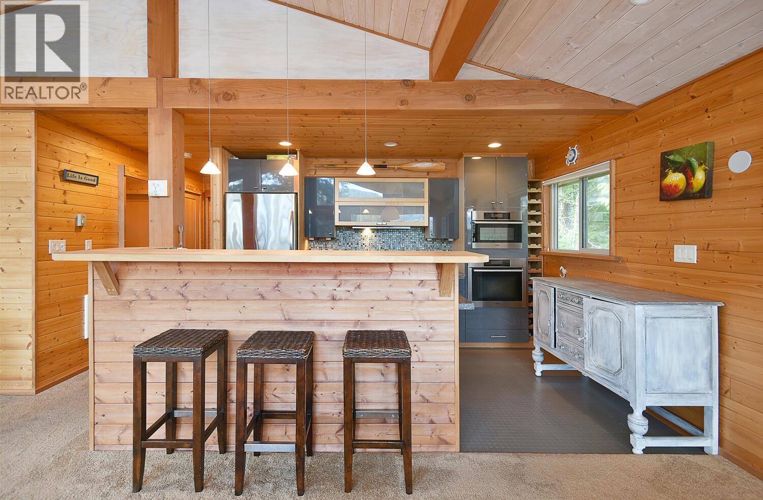 4650 GERRANS BAY ROAD, Madeira Park