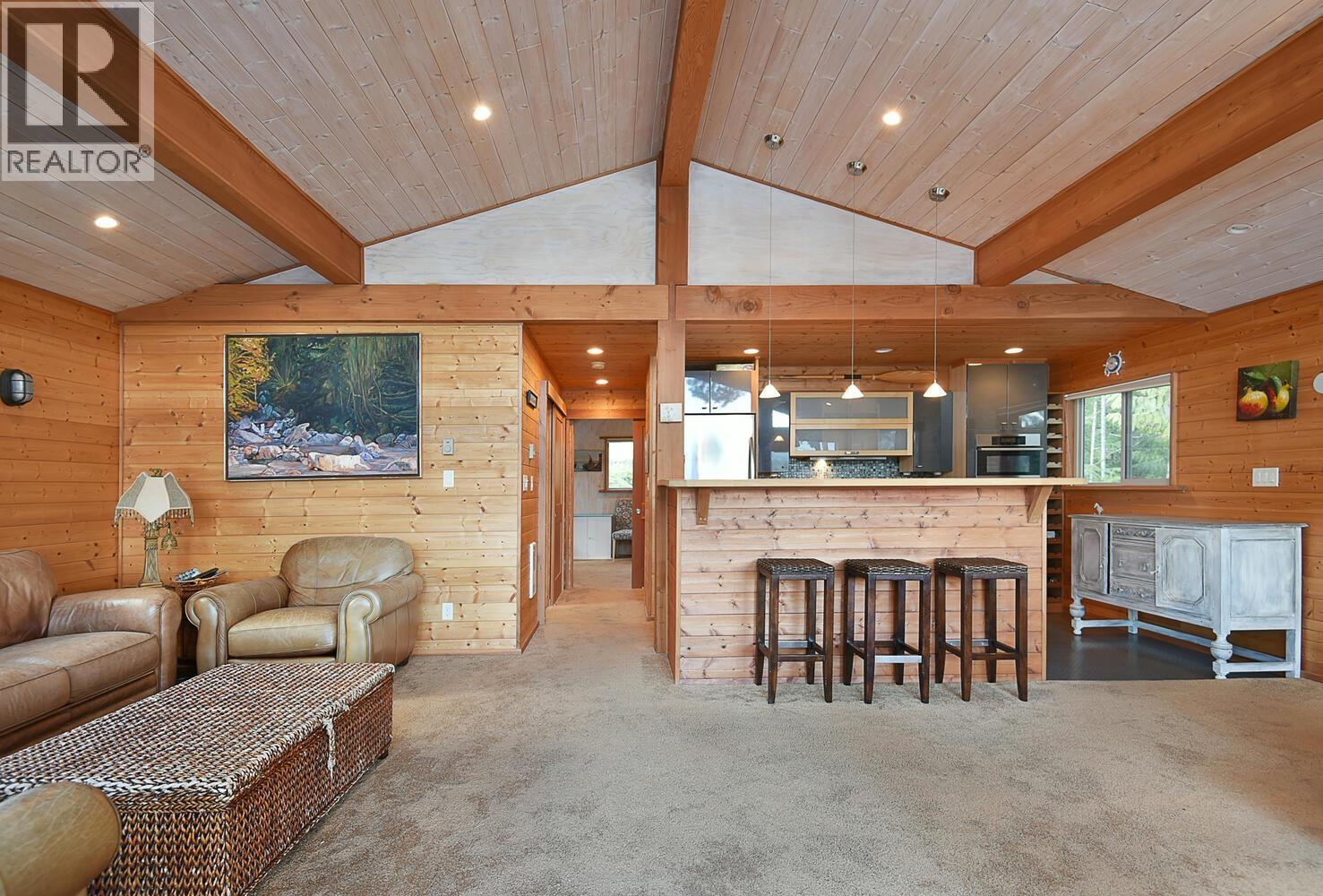 4650 GERRANS BAY ROAD, Madeira Park