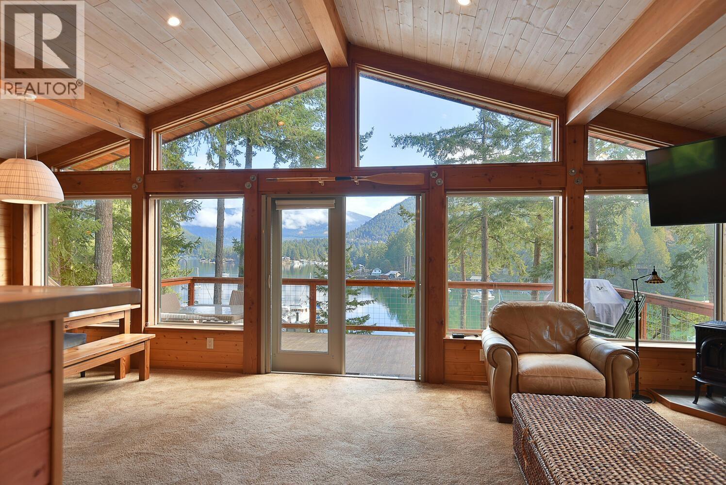 4650 GERRANS BAY ROAD, Madeira Park