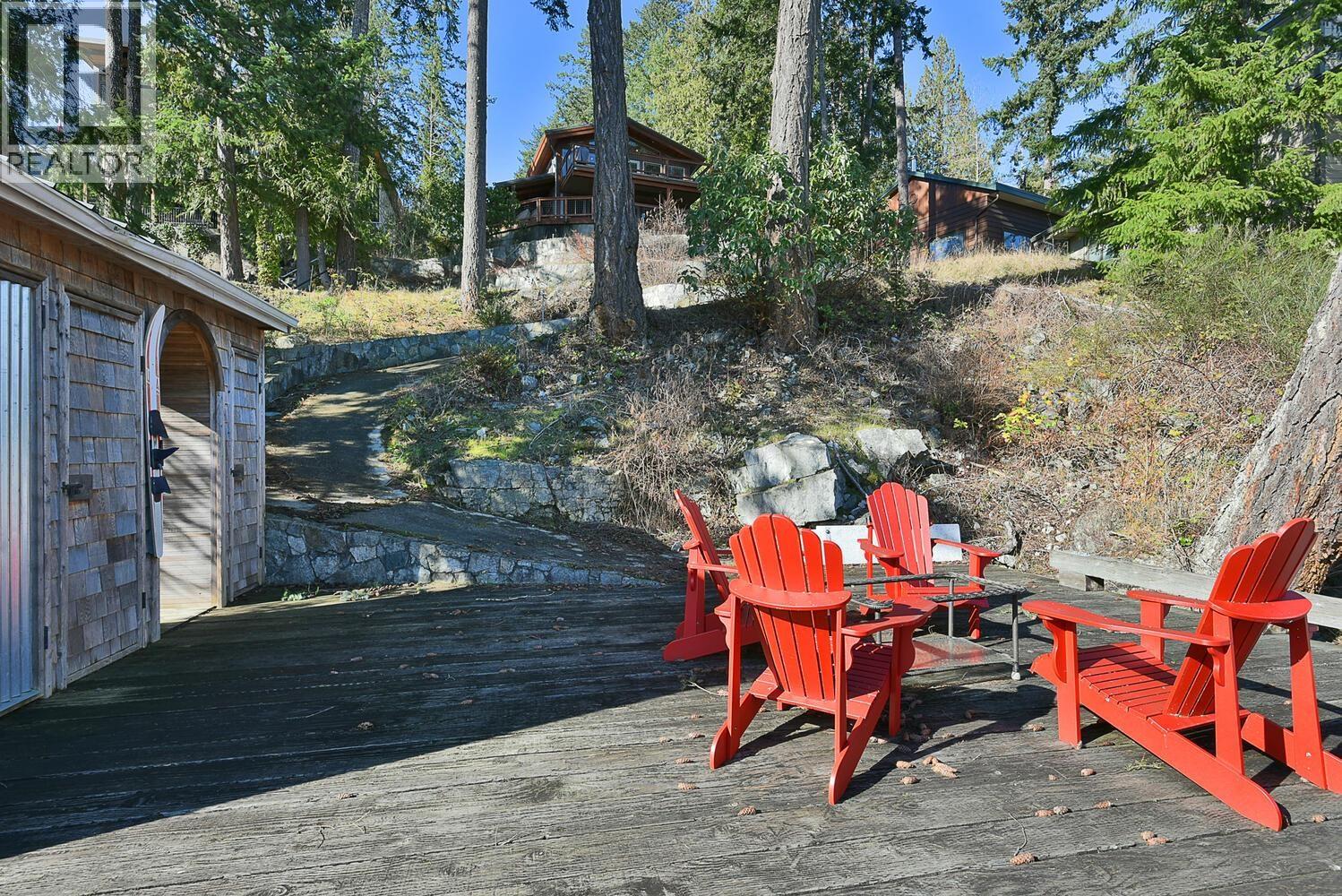 4650 GERRANS BAY ROAD, Madeira Park