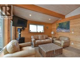 4650 Gerrans Bay Road, Madeira Park, BC V0N2H1 Photo 17