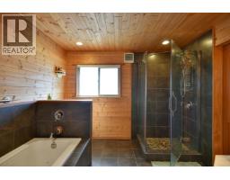 4650 Gerrans Bay Road, Madeira Park, BC V0N2H1 Photo 24