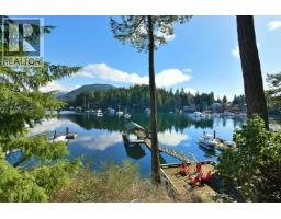 4650 Gerrans Bay Road, Madeira Park, BC V0N2H1 Photo 6