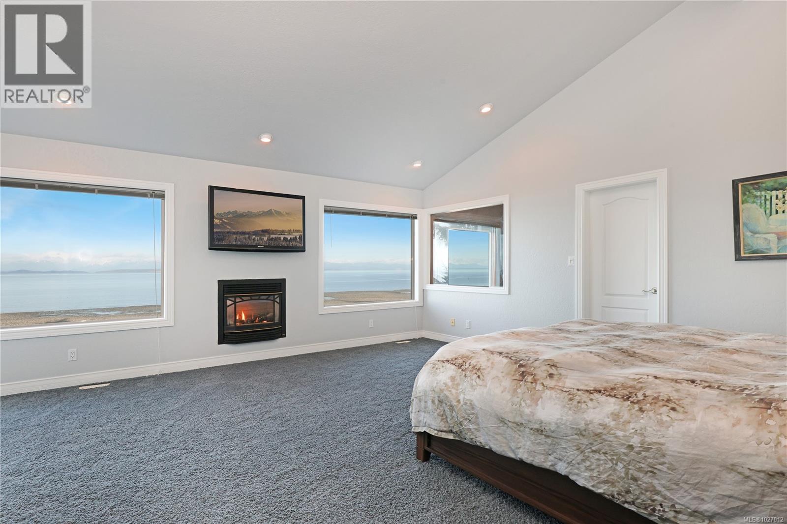 2270 Oyster Garden Rd, Campbell River