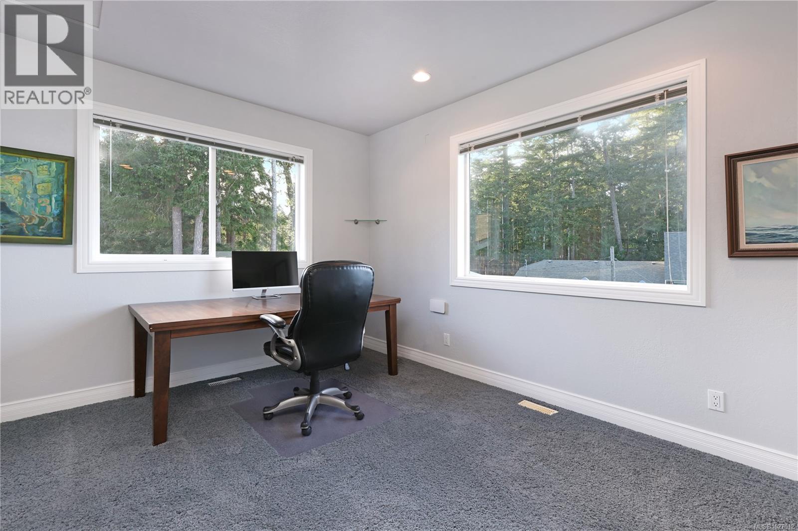 2270 Oyster Garden Rd, Campbell River