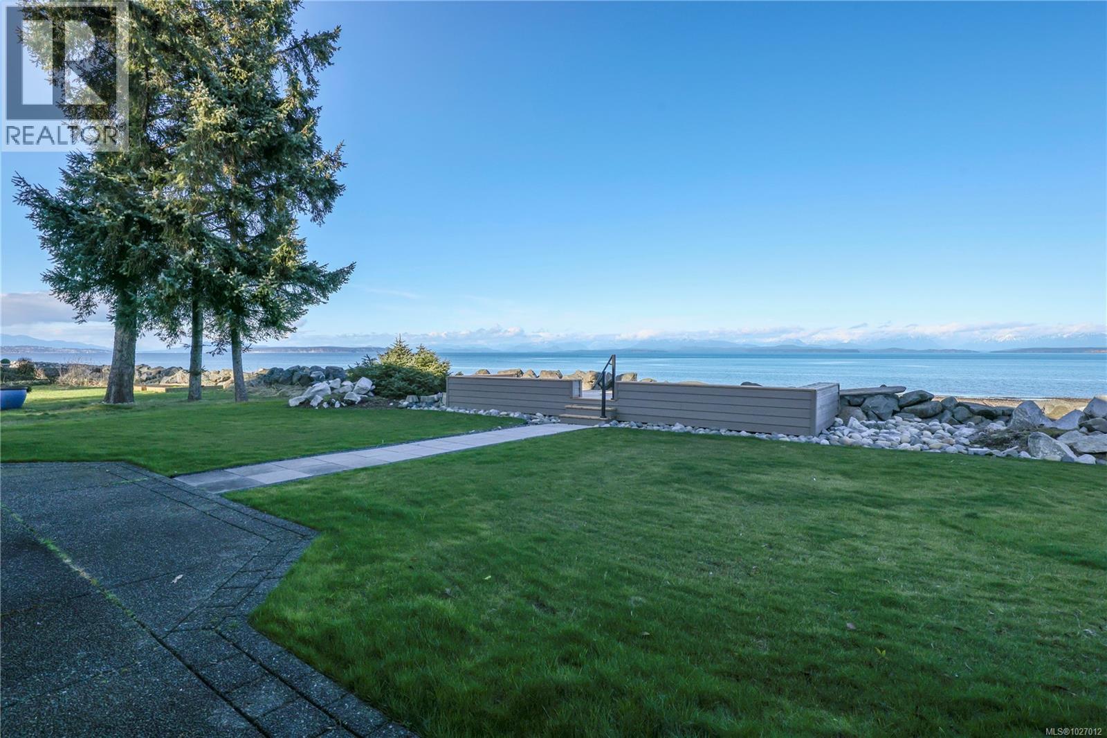 2270 Oyster Garden Rd, Campbell River