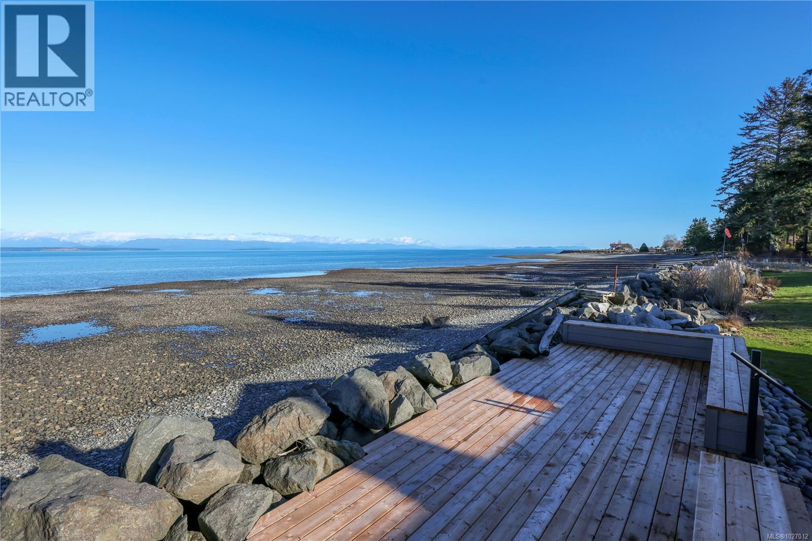 2270 Oyster Garden Rd, Campbell River