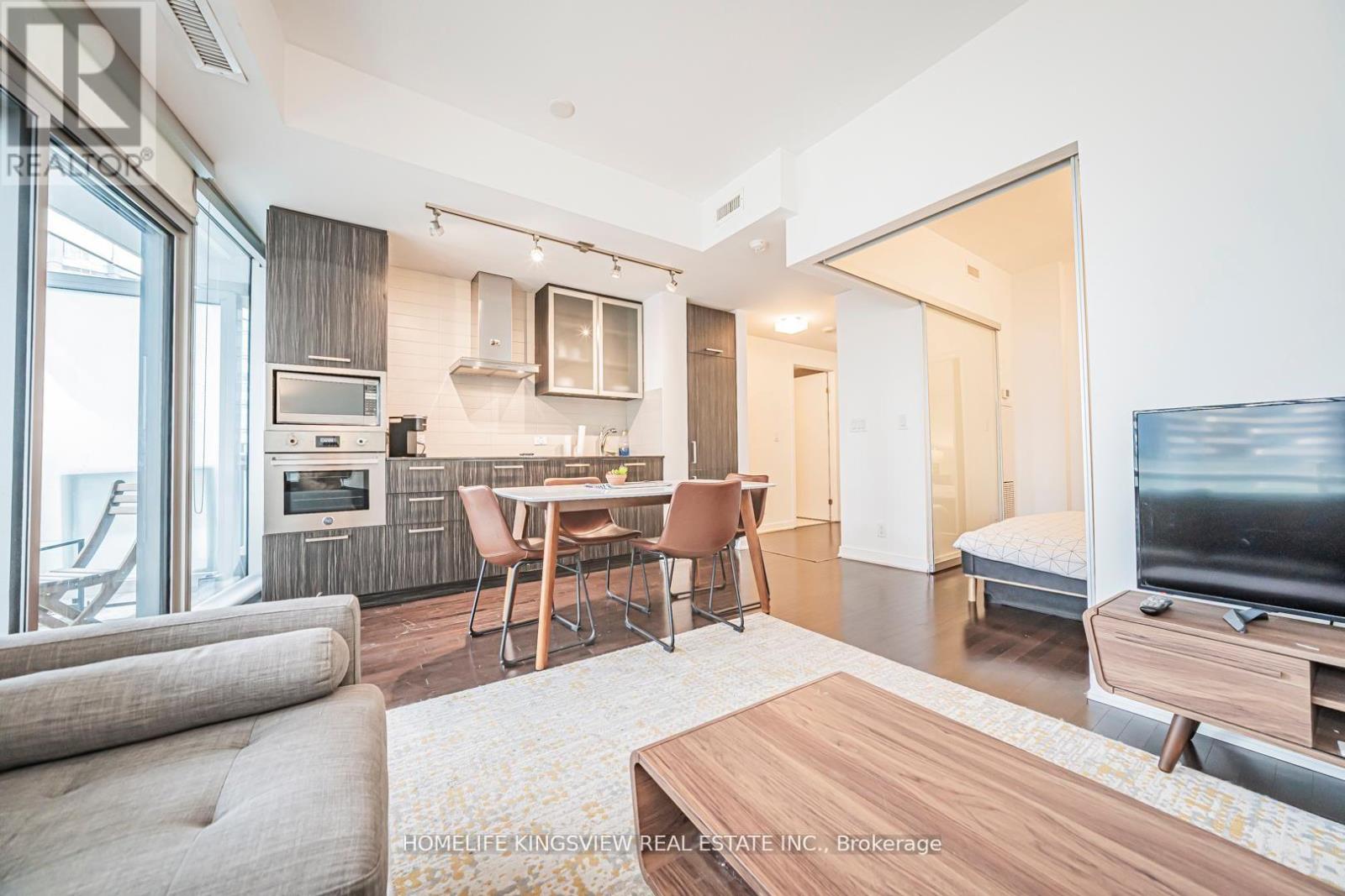 #1001 12 YORK STREET - 14