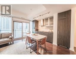 1001 - 12 York Street, Toronto, ON M5J0A9 Photo 21