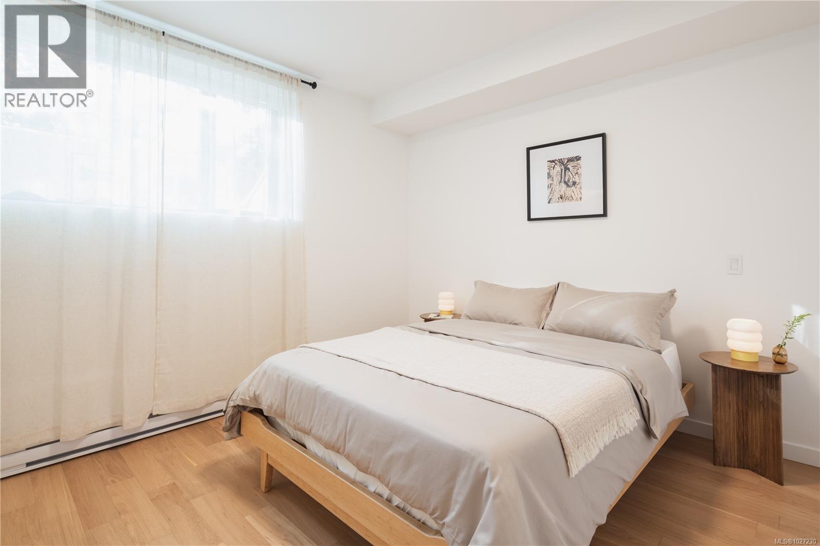 4 909 Redfern Street, Victoria