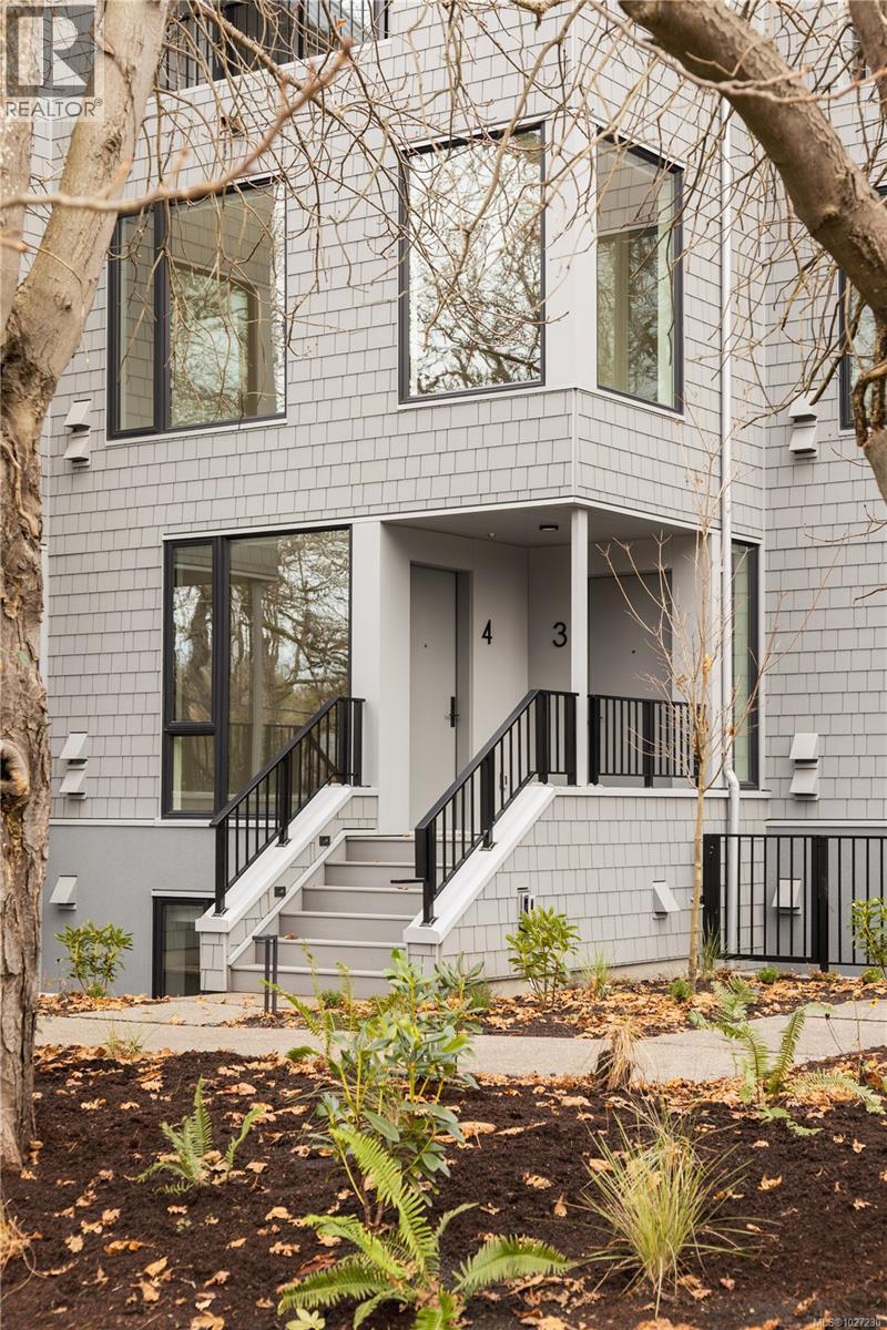 4 909 Redfern Street, Victoria