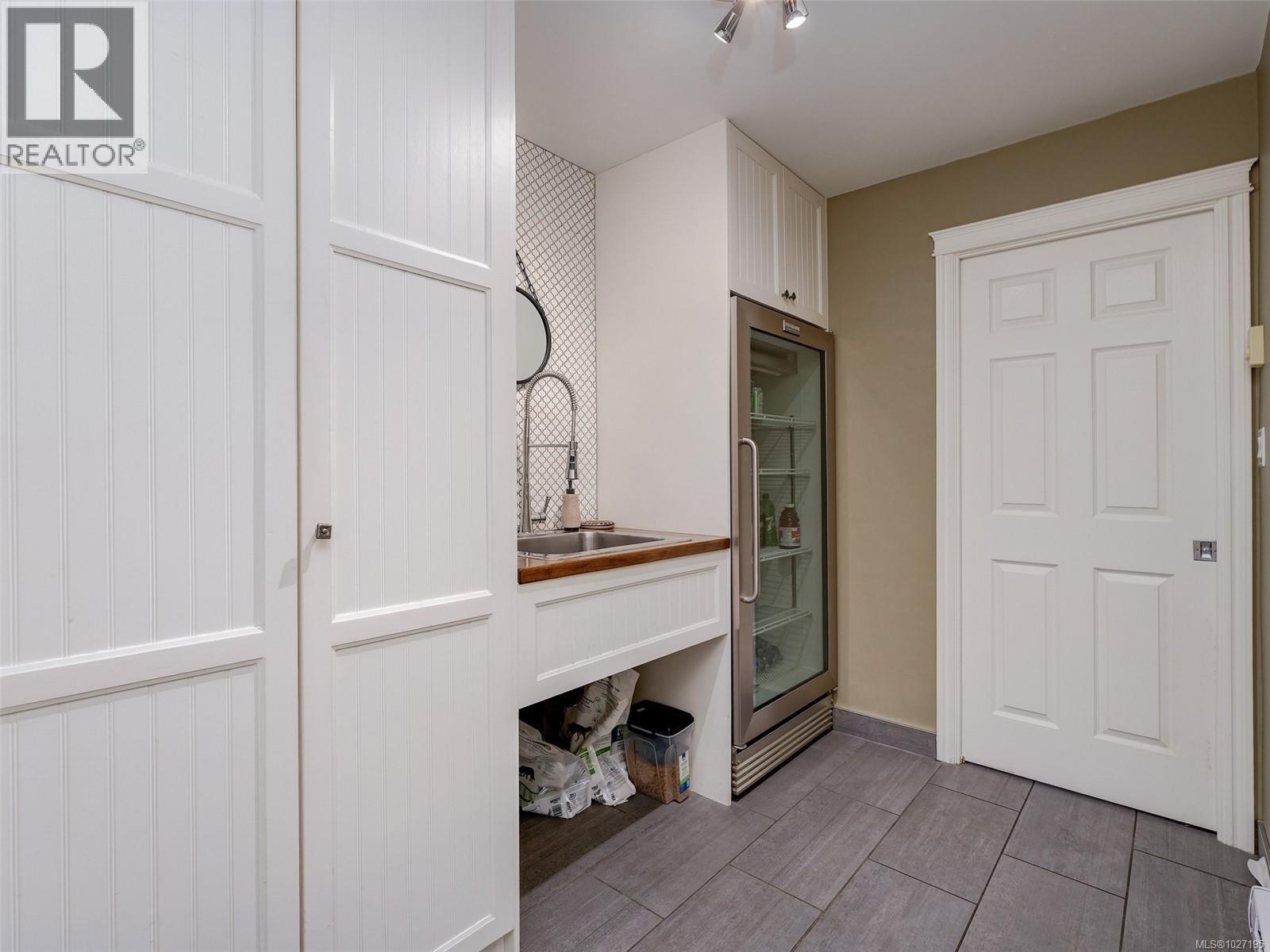 1672 Narissa Rd, Sooke