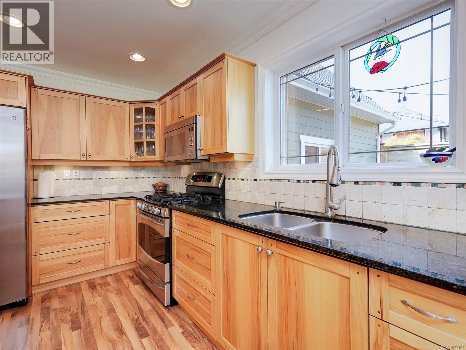 1672 Narissa Rd, Sooke