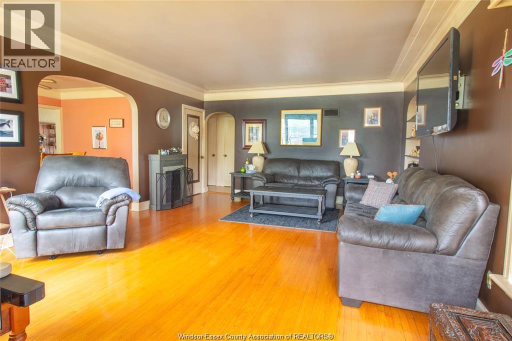 153 TALBOT STREET WEST - 5