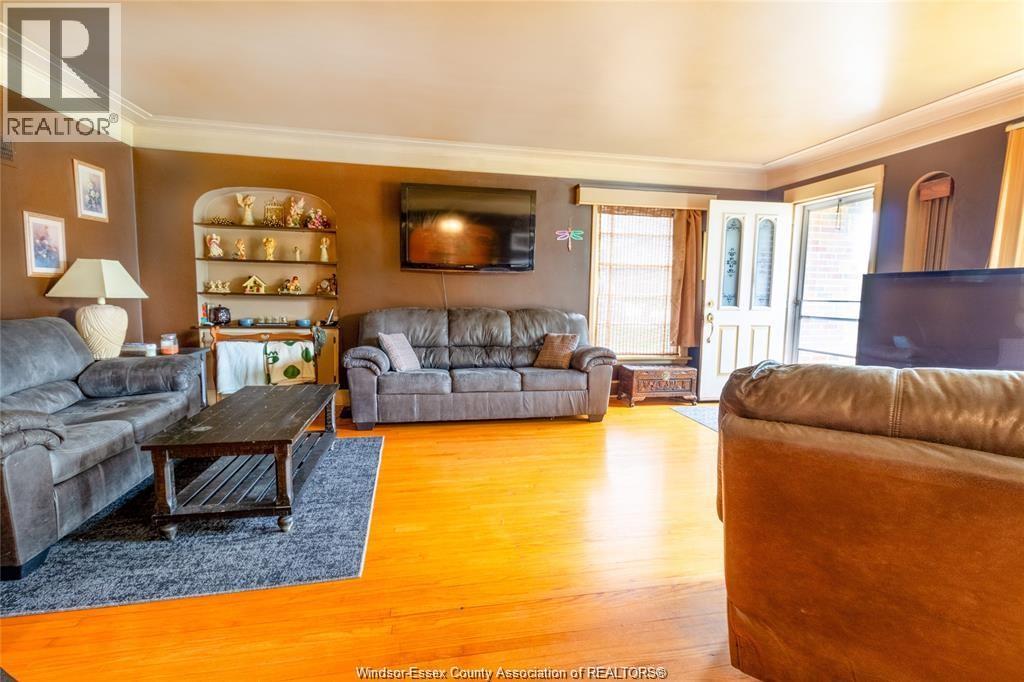 153 TALBOT STREET WEST - 6