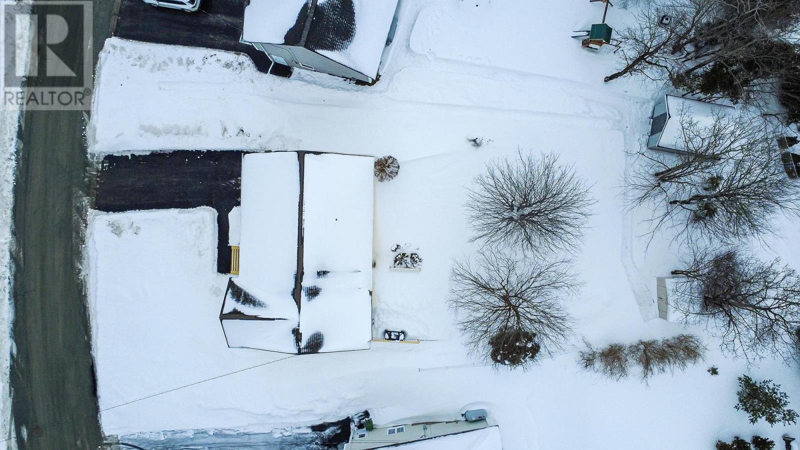 Property 16 of 51 of 32 Falcon Crest Court