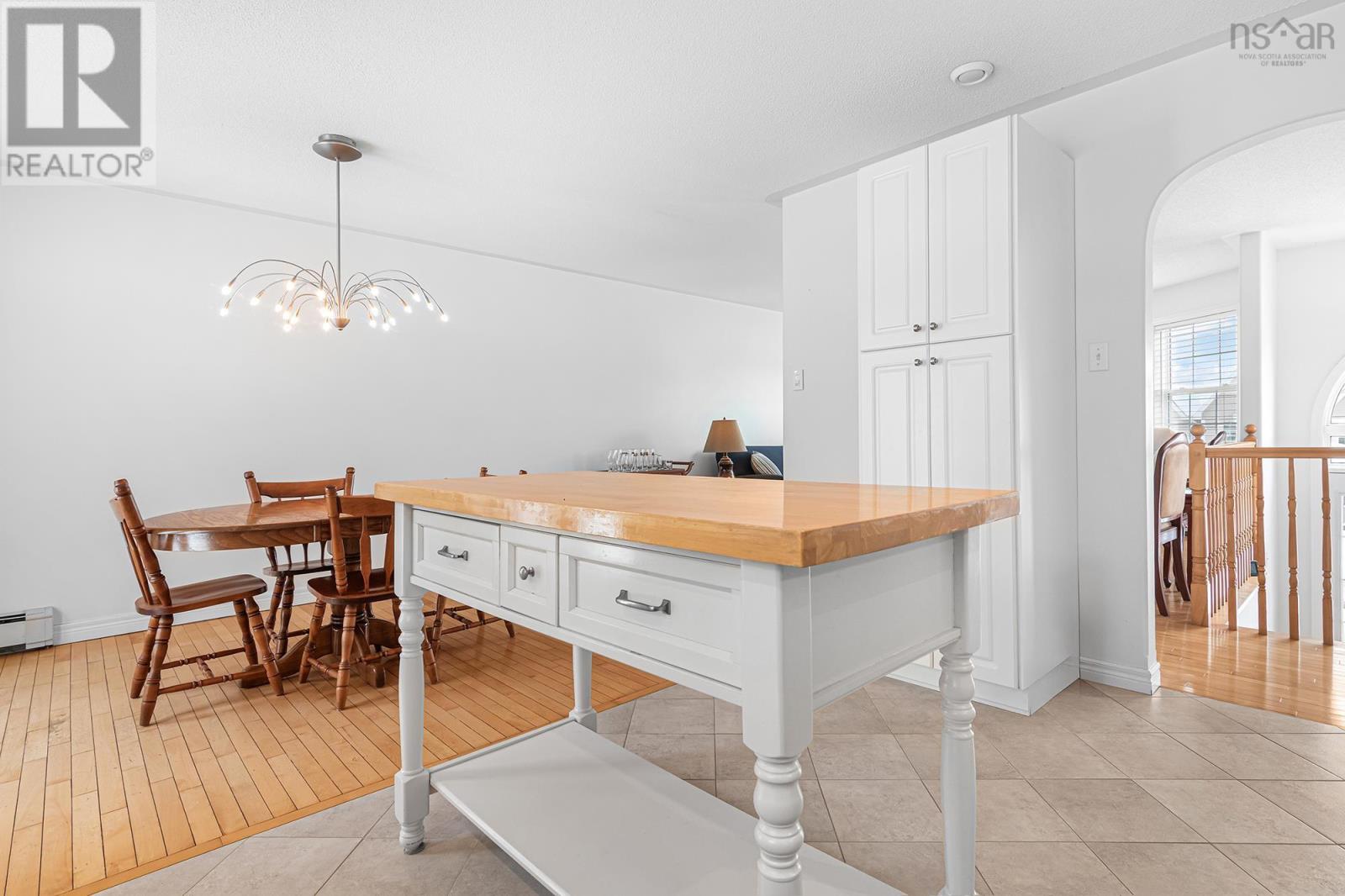 Property 33 of 51 of 32 Falcon Crest Court