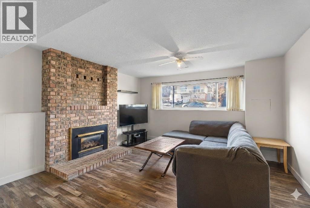 1616 HILLCREST AVENUE - 25