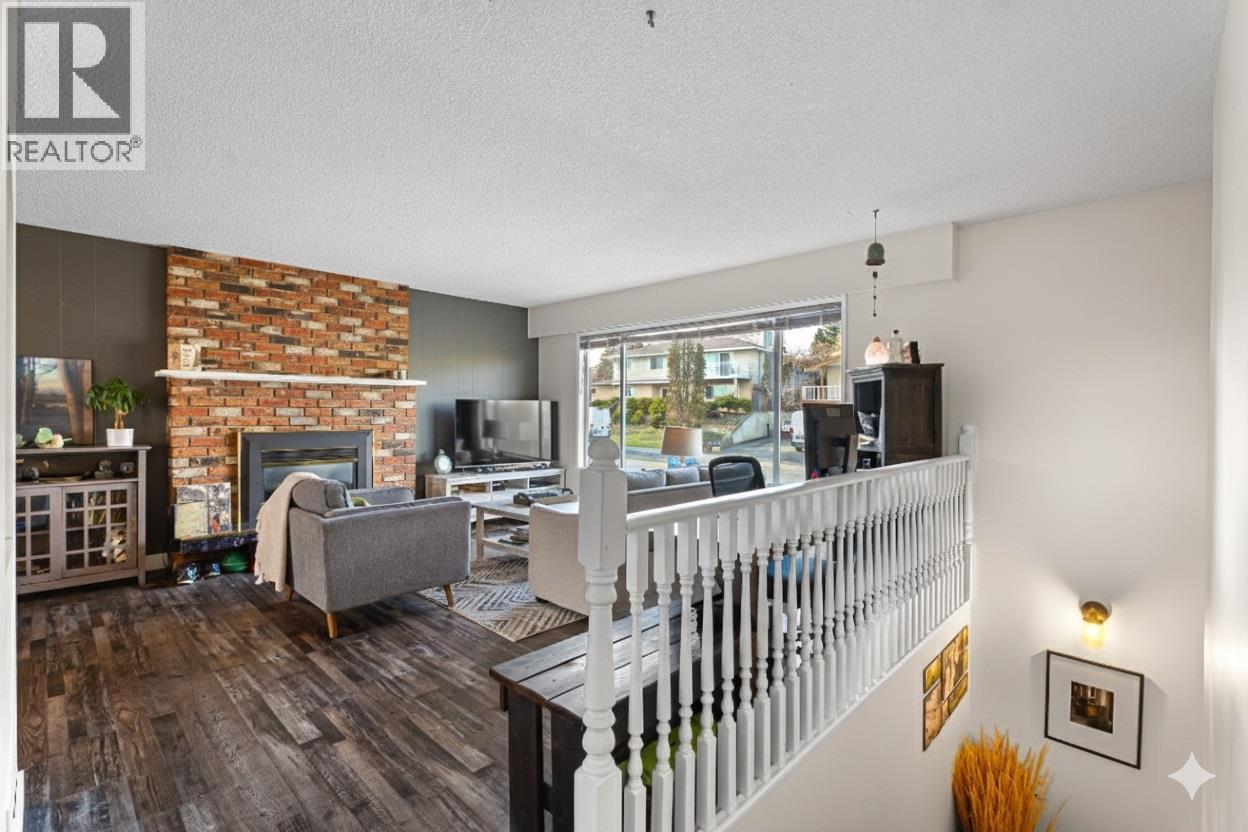 1616 HILLCREST Avenue - Photo 5 of 35, Kamloops, British Columbia