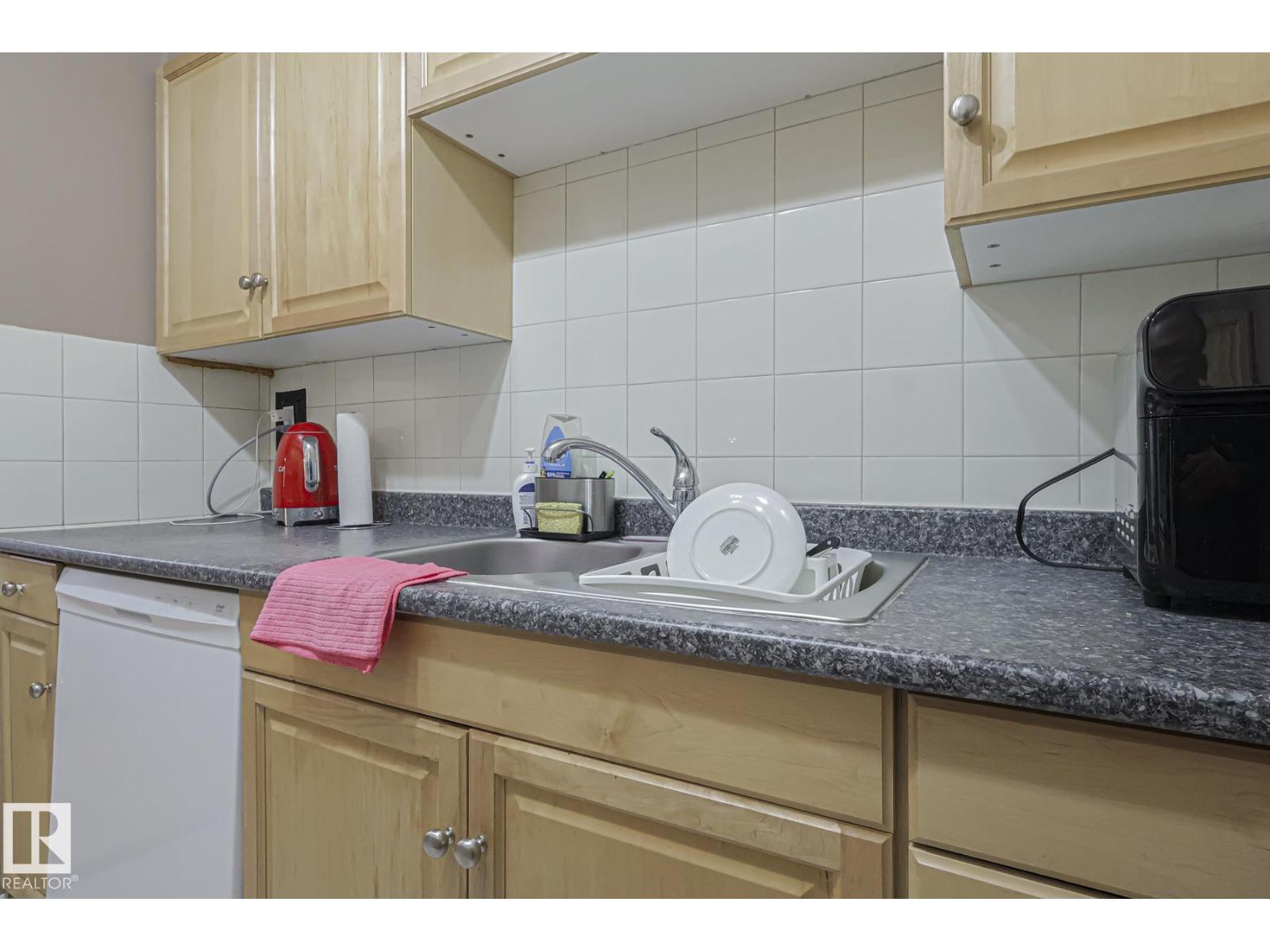 
          147 8745 165 ST NW NW
            <br/>
            <span>Edmonton</span>
            , 
            <span>AB</span>
             <span>T5R2R7</span>
         - Photo 5