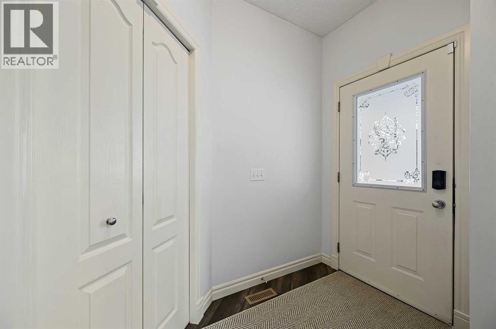 169 Panamount Green NW - Photo 2 of 41, Calgary, Alberta