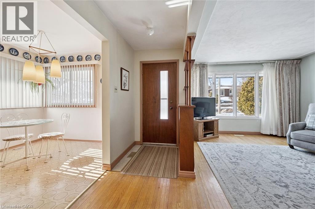 358 SOUTHILL Drive - Photo 5 of 31, Kitchener, Ontario