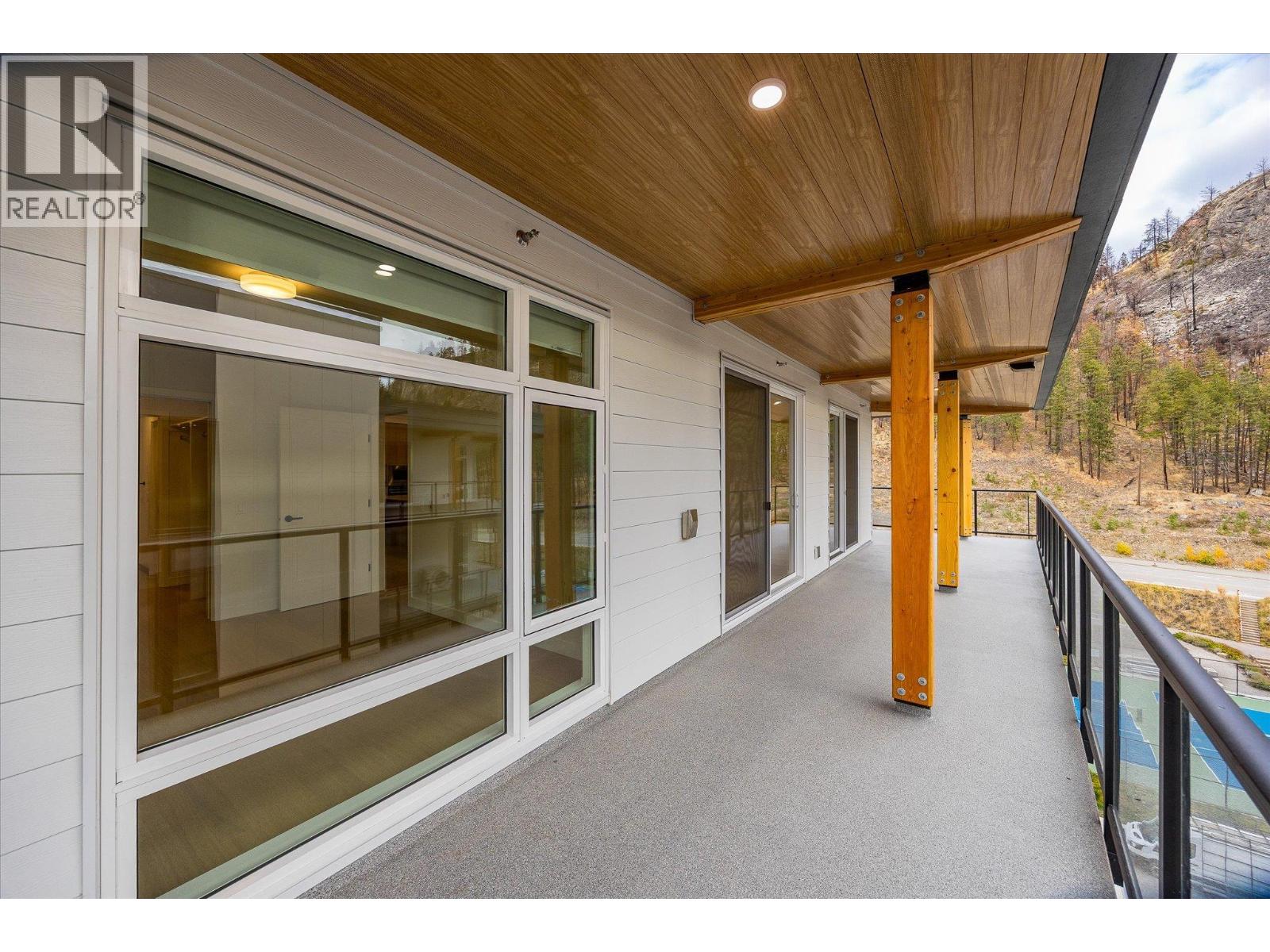 601 9654 Benchland Drive, Lake Country