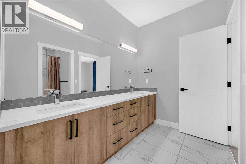 Single Family House for Sale in  a Street SE Inglewood Calgary 