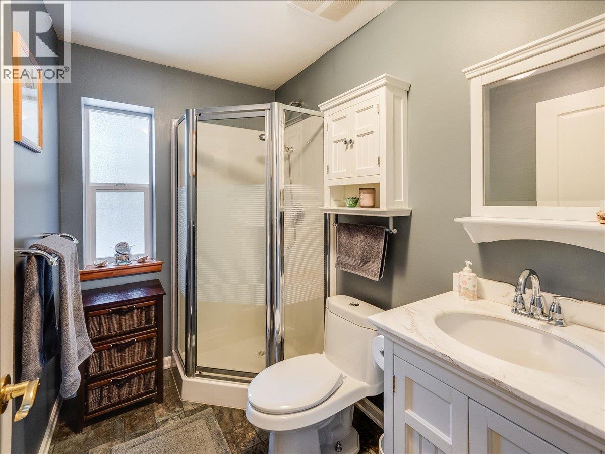 2162 Old Salmo Road - 47