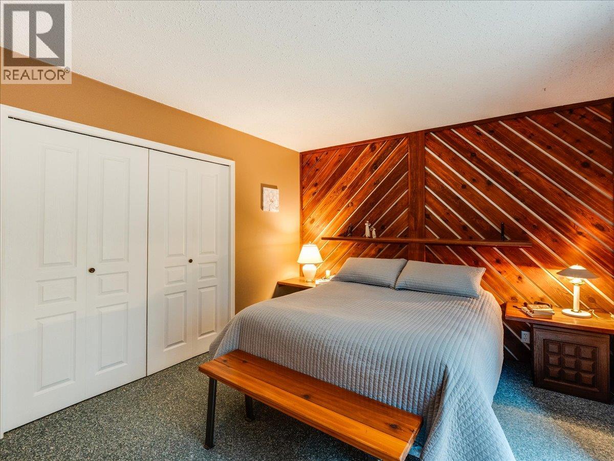 2162 Old Salmo Road, Fruitvale