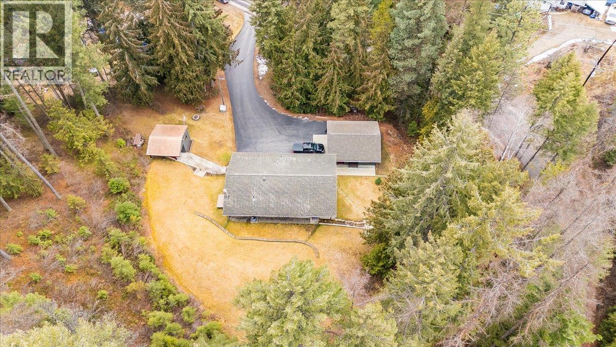 2162 Old Salmo Road, Fruitvale