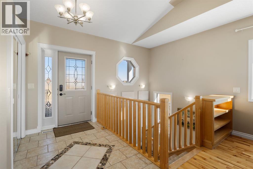 149 Sharp Hill Drive - Photo 3 of 50, Rural Rocky View County, Alberta