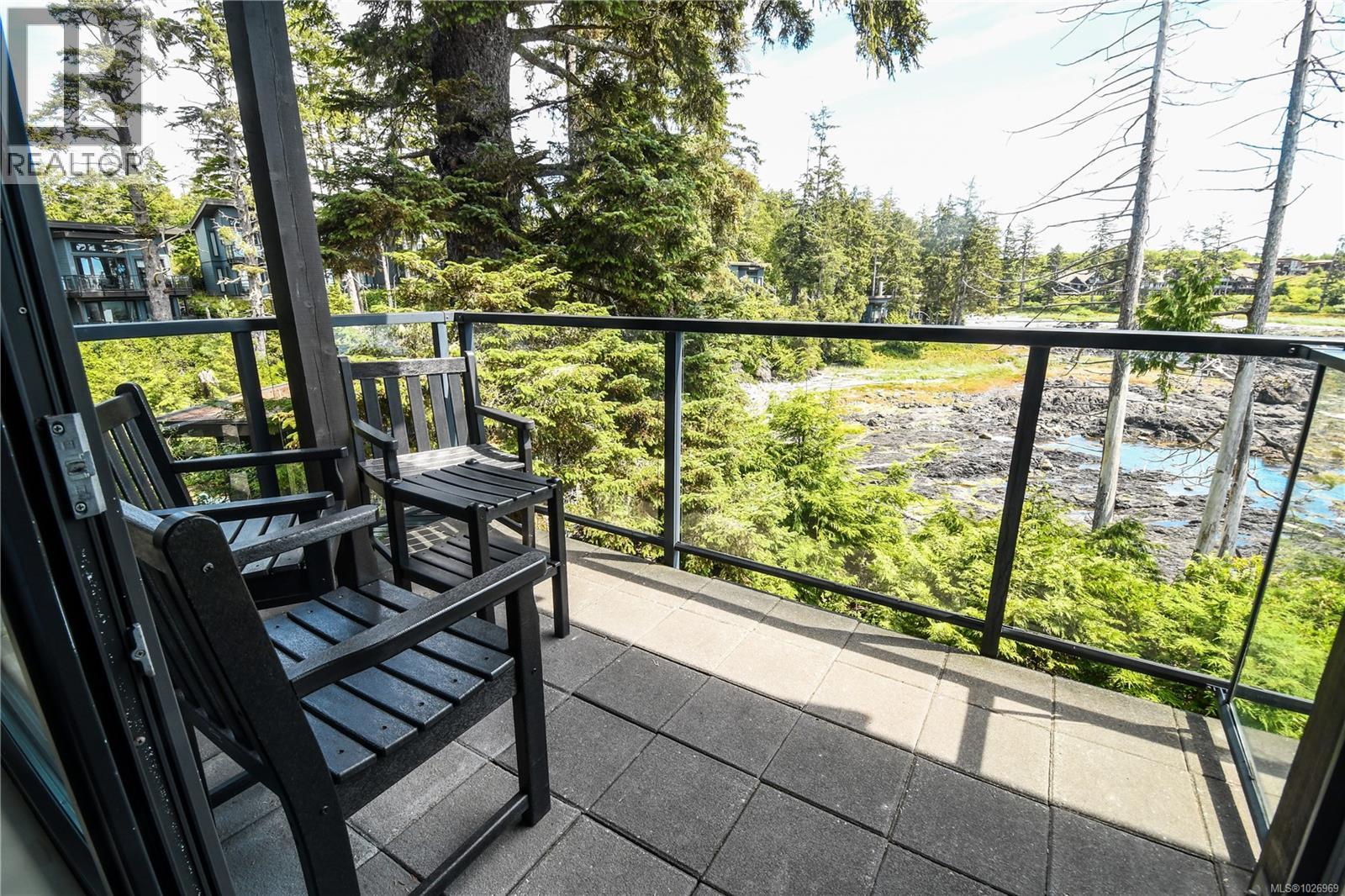 204 596 Marine Dr, Ucluelet