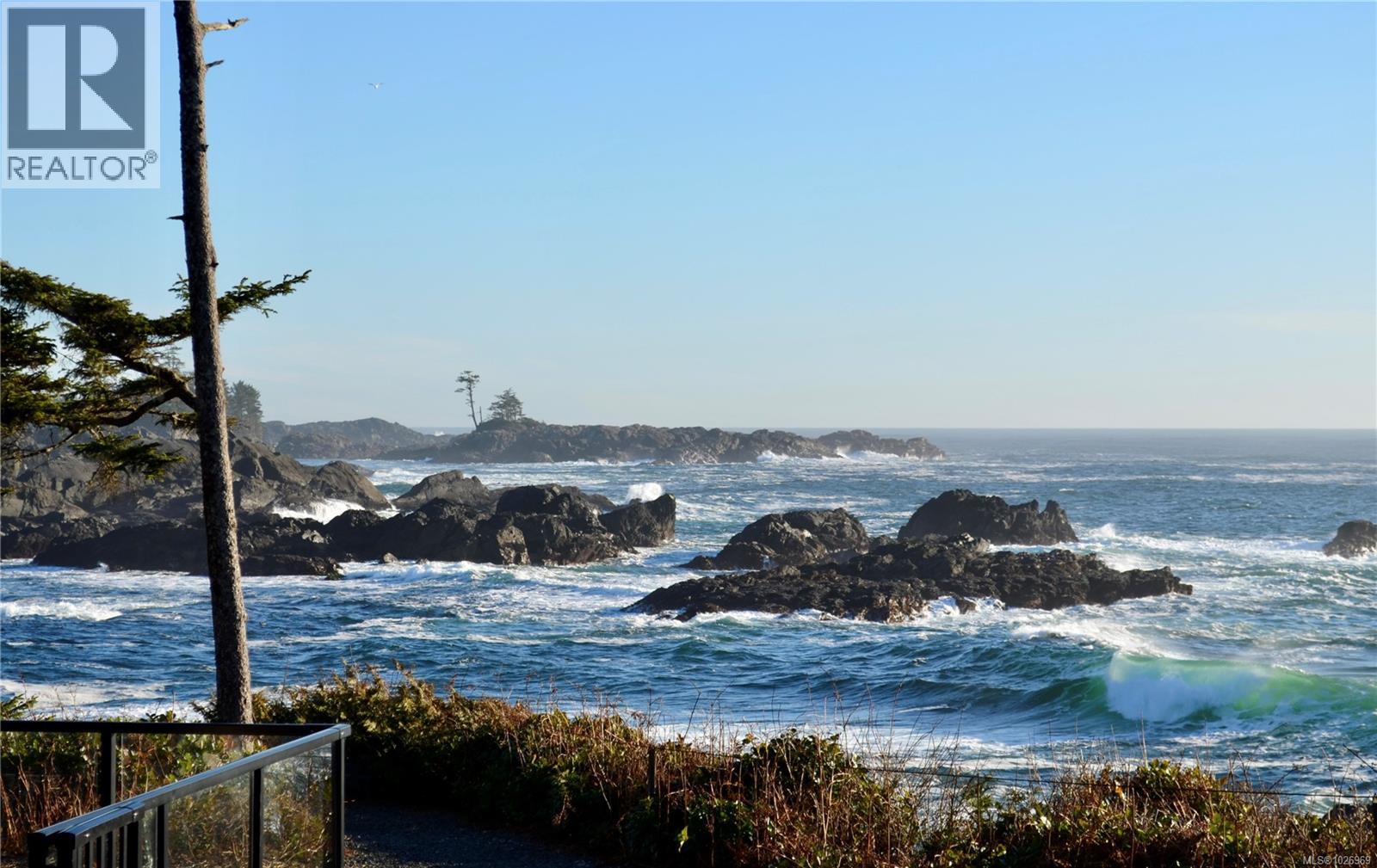 204 596 Marine Dr, Ucluelet