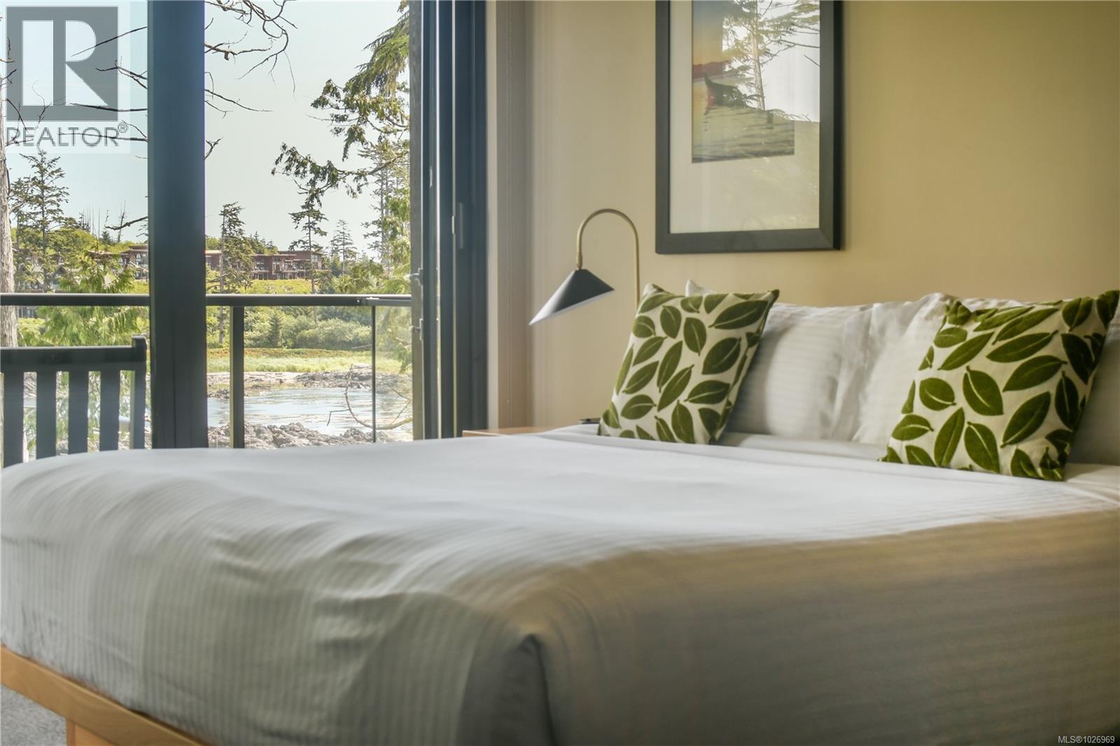 204 596 Marine Dr, Ucluelet