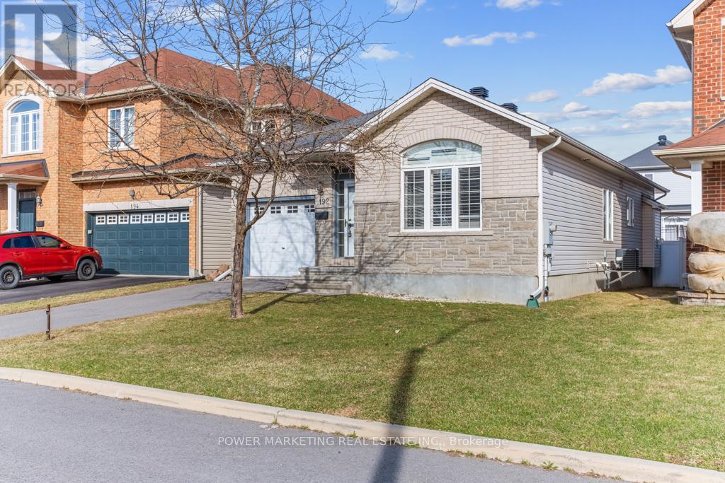 192 FELICITY CRESCENT - 3