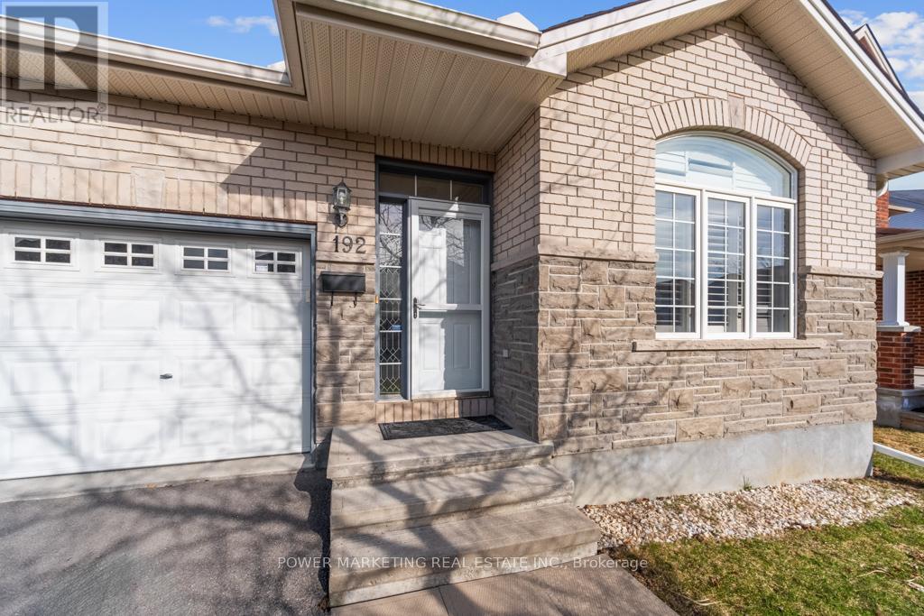 192 FELICITY CRESCENT - 4