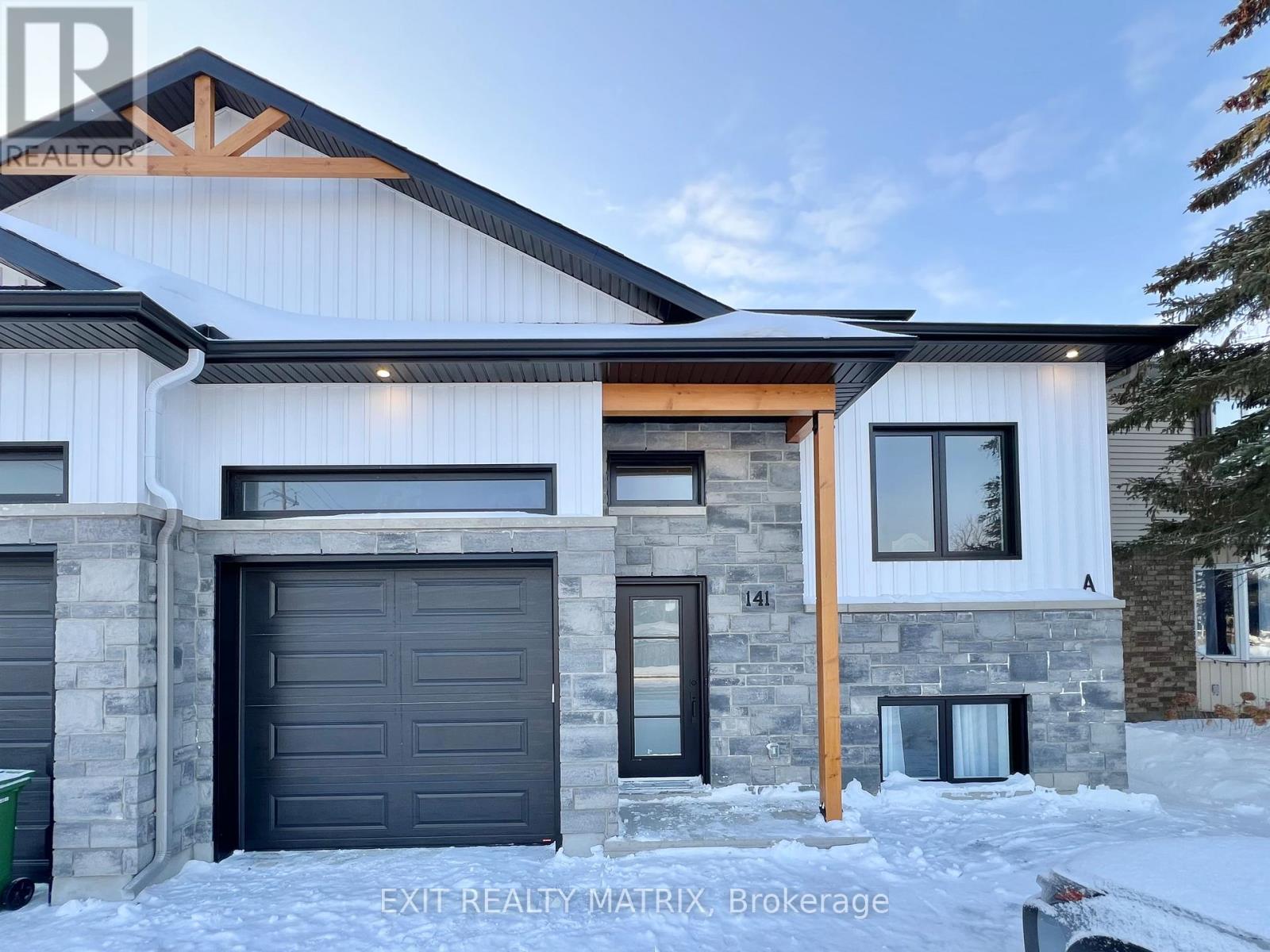 141 Centenaire Street