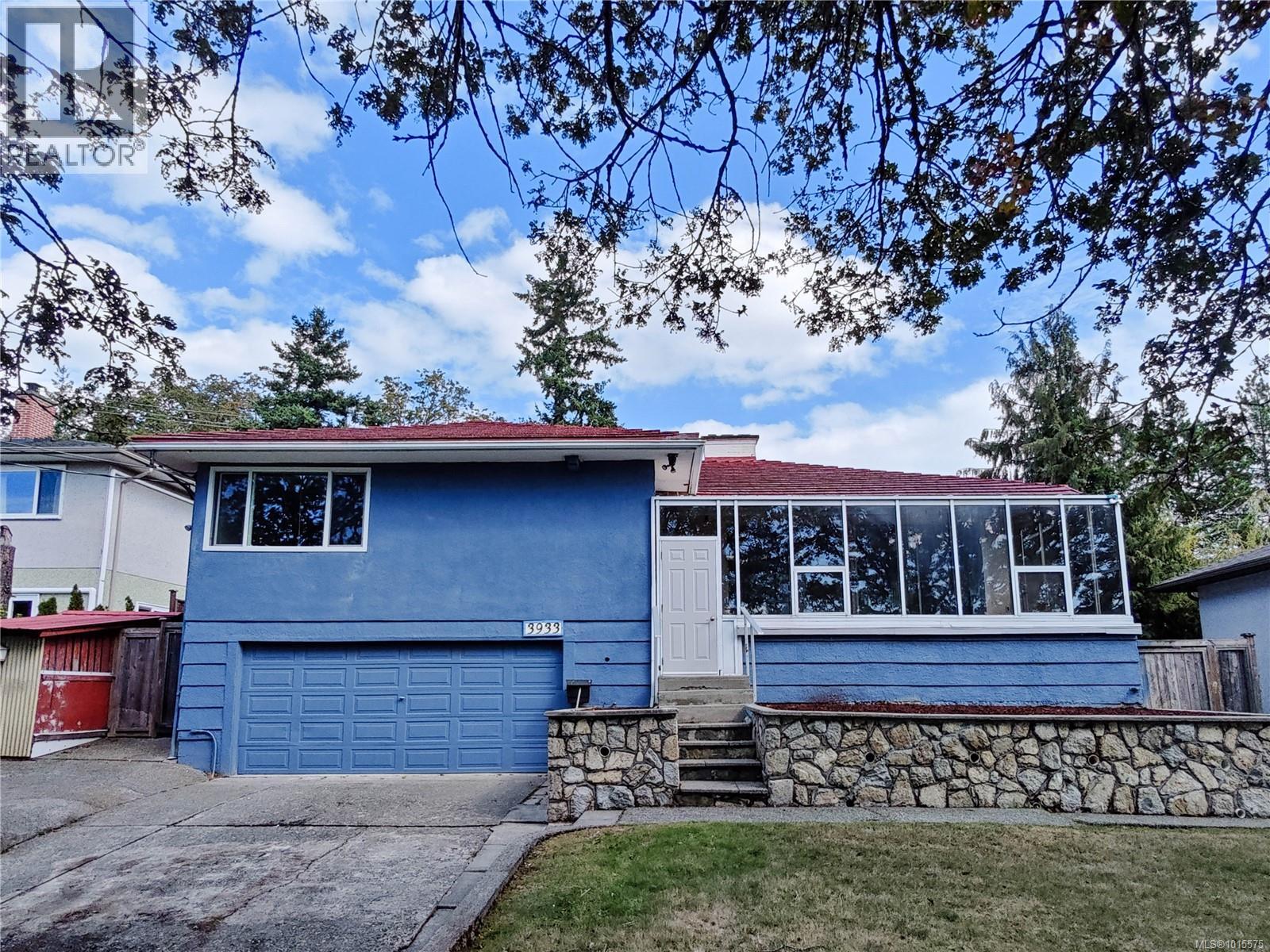  3933 Saanich Road, Saanich