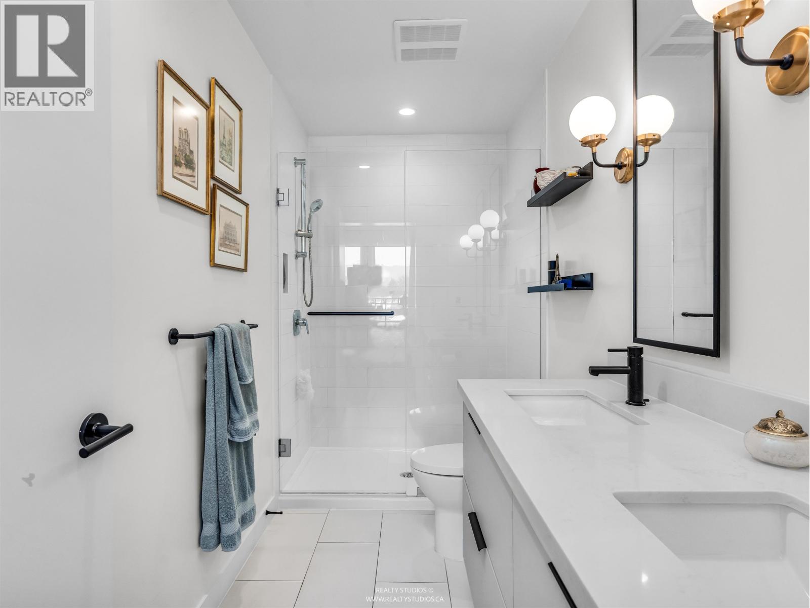 608 3018 ST GEORGE STREET, Port Moody